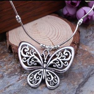 New Boho Large Silver Floral Butterfly Pendant 18" Bead Necklace